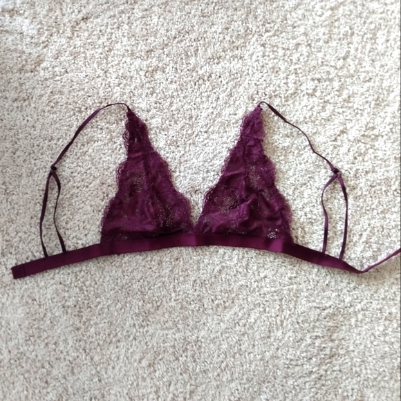 Sale!! Parade Perfect Lace Purple Plunge Bralette - Picture 2 of 8